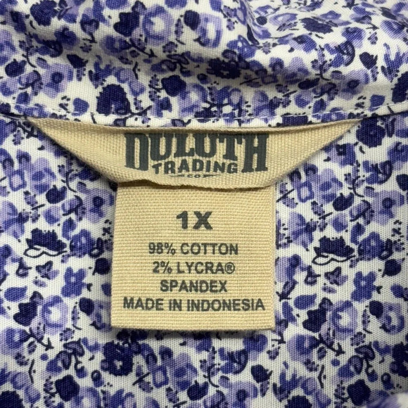 Duluth Trading Button Down Floral Blouse 1X Purple Wrinklefighter - Picture 3 of 6